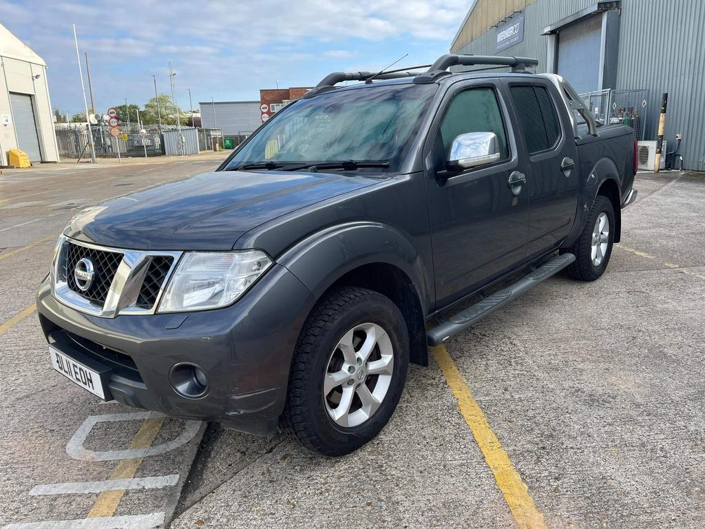 NISSAN Navara