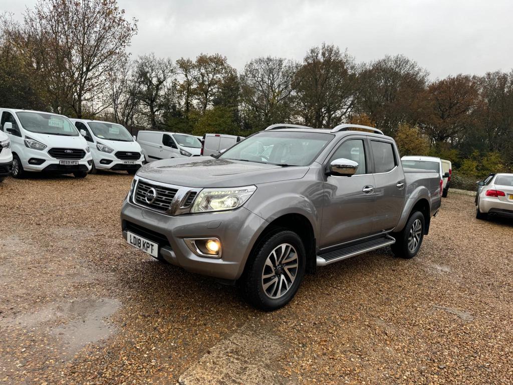 NISSAN Navara