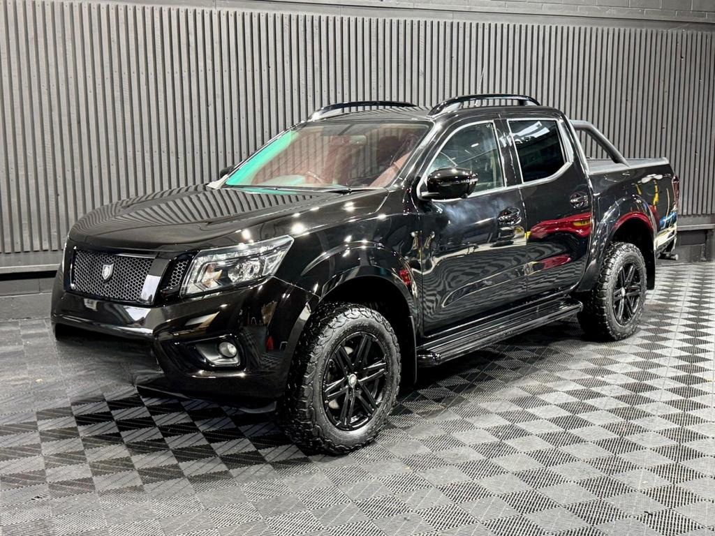 NISSAN Navara