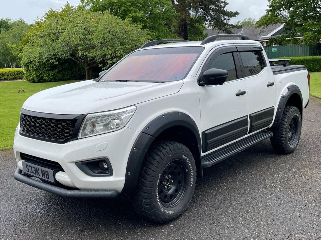 NISSAN Navara