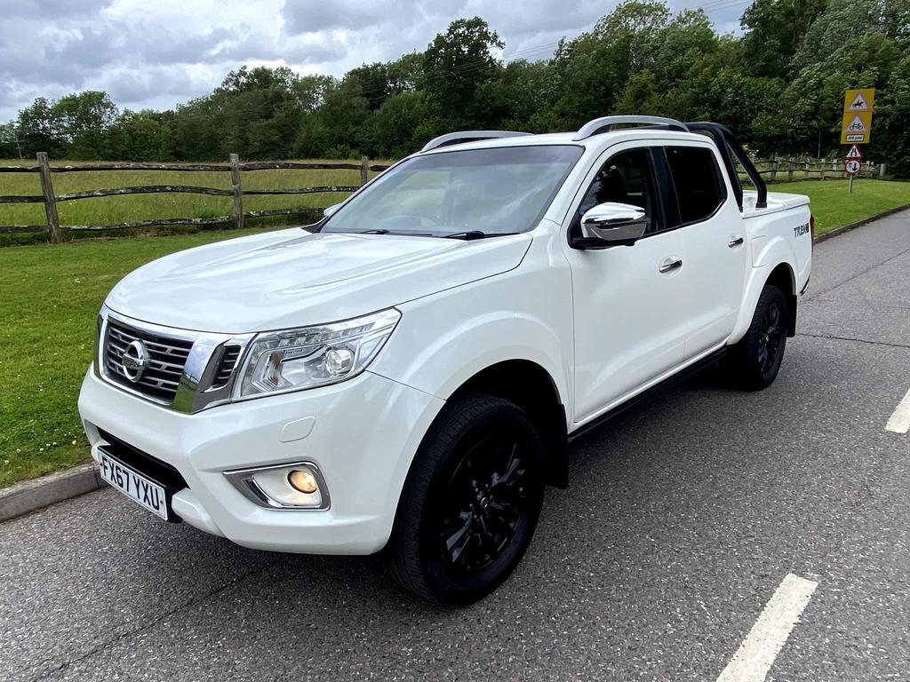 NISSAN Navara