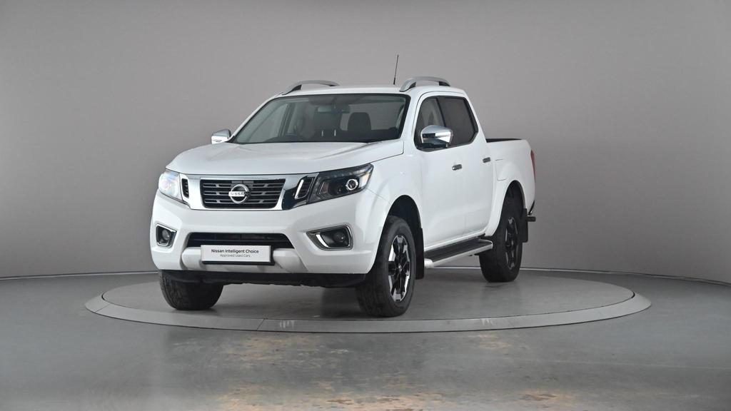 NISSAN Navara