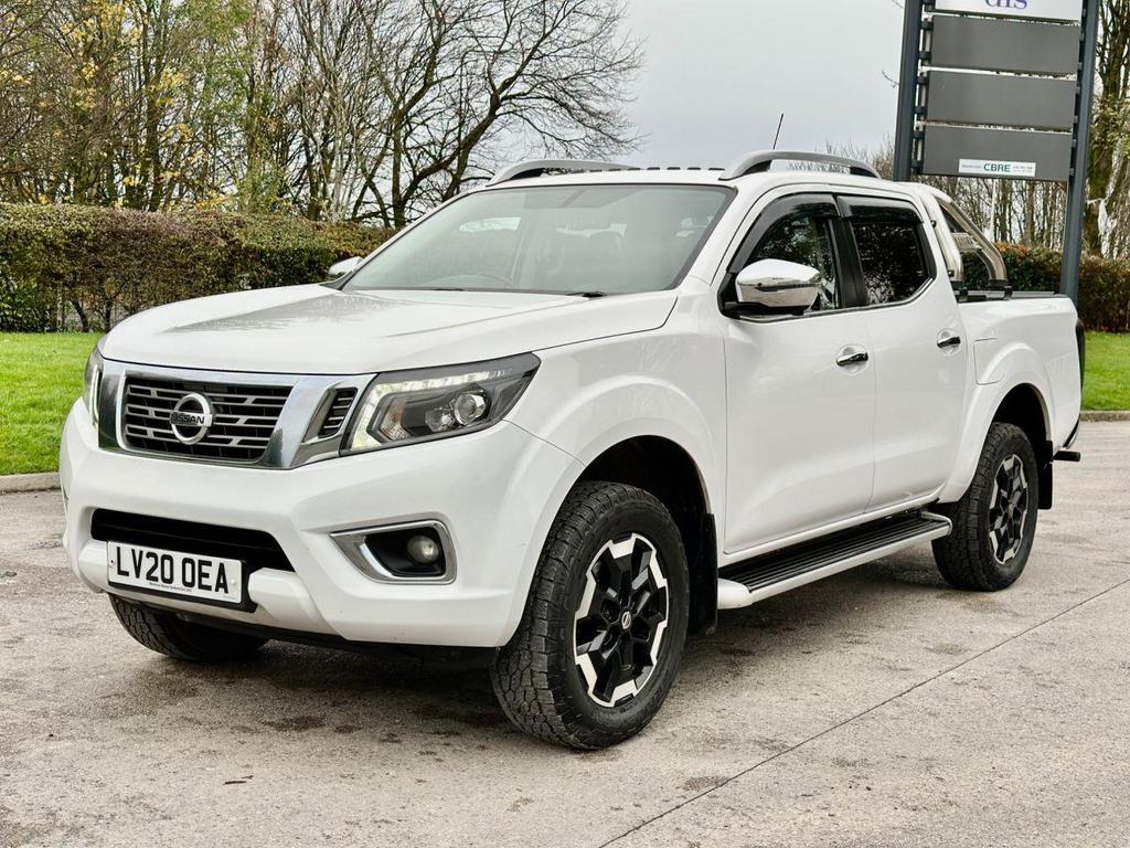 NISSAN Navara