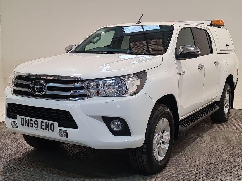 TOYOTA Hilux