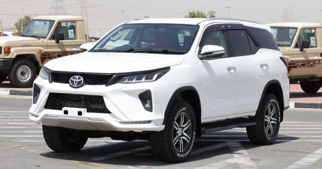 TOYOTA Fortuner