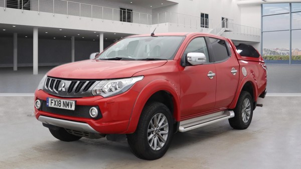 MITSUBISHI L200