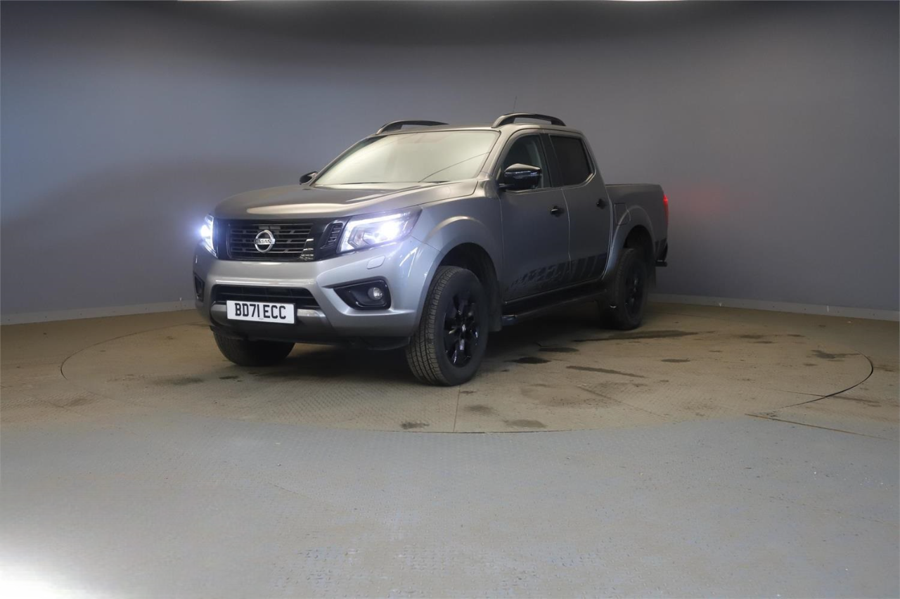 NISSAN Navara